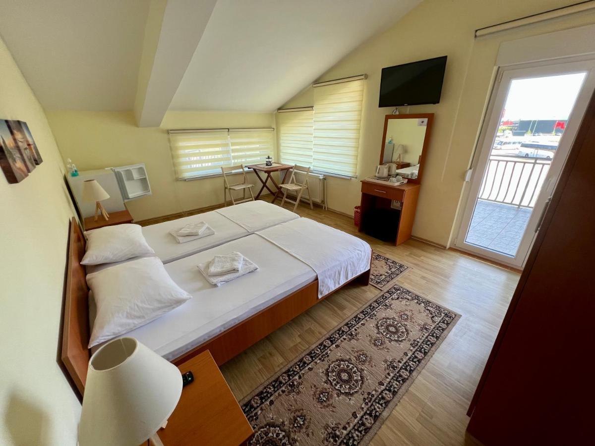 Rooms Salvia Ploce  Exteriör bild